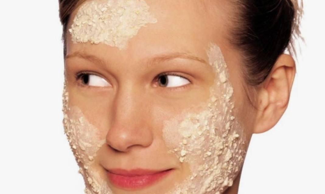 Ağda, ip ve cımbızı unutun! Bir kaşıkla tüyleri yok edin - Resim: 9